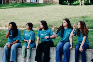 Iglesia Bautista Luz Y Verdad teens at camp